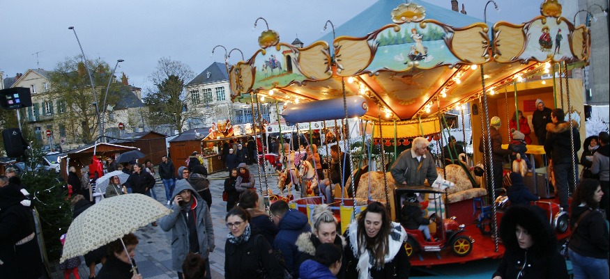 The village and the canceled Christmas festivities in Montluçon