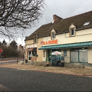 Un an après sa création, tout roule pour l'épicerie associative de Bézenet