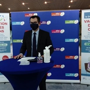 Vaccination : un bus itinérant pour aller dans les zones rurales dans l'Allier