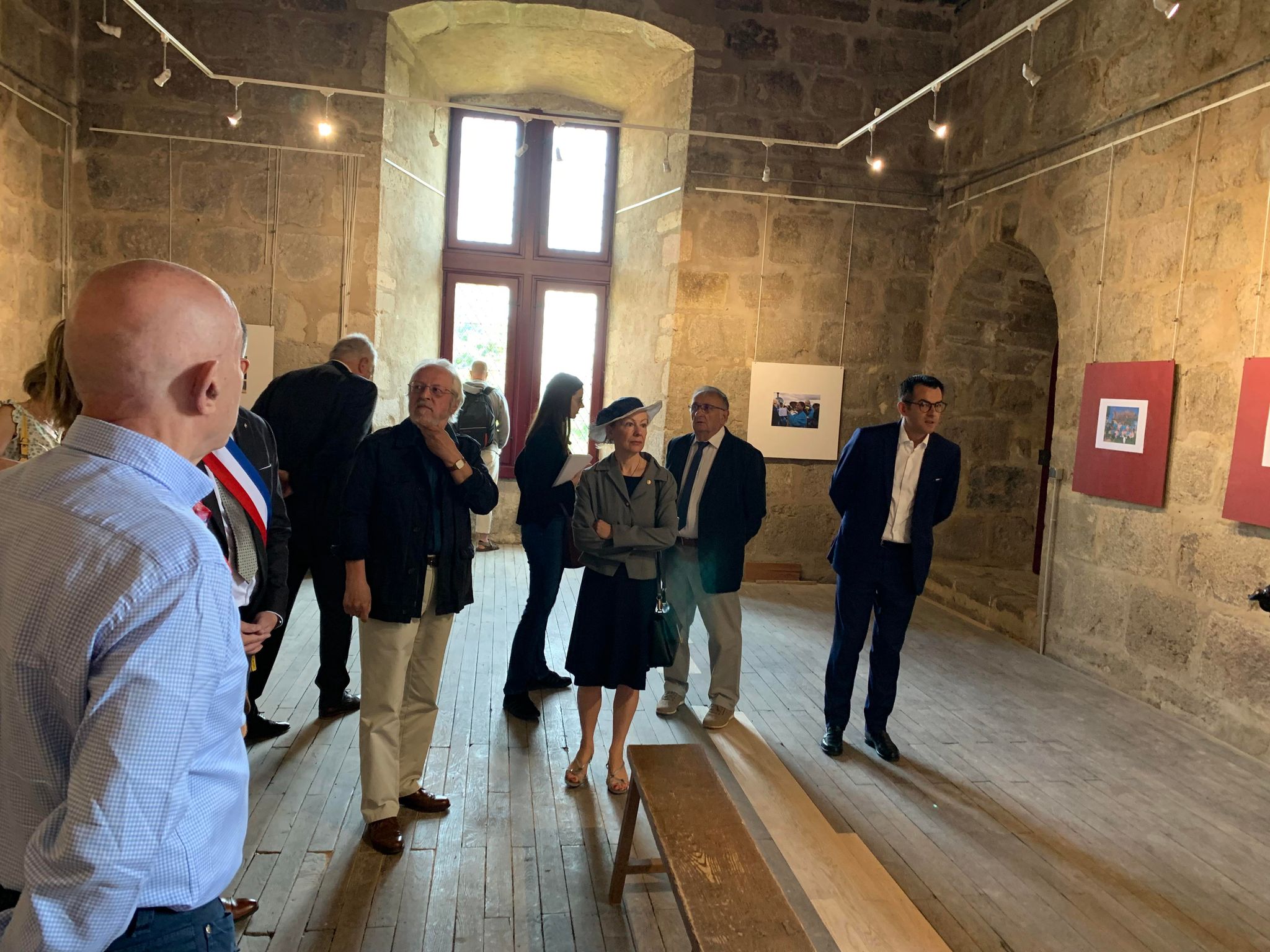 Donjon de la Toque rénové Huriel (2).jpg (432 KB)