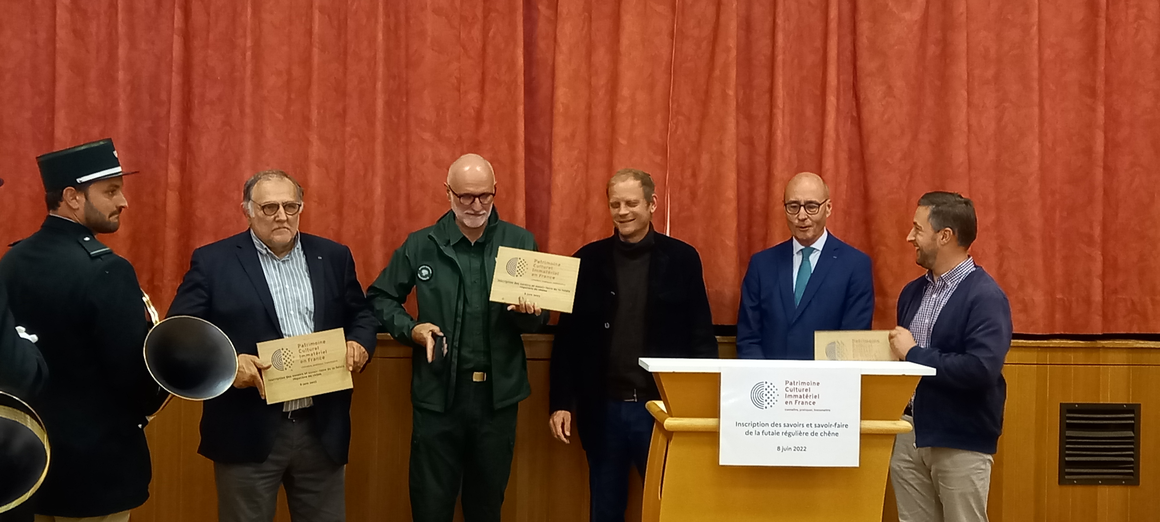 LABEL ONF TRONCAIS.jpg (1.44 MB)