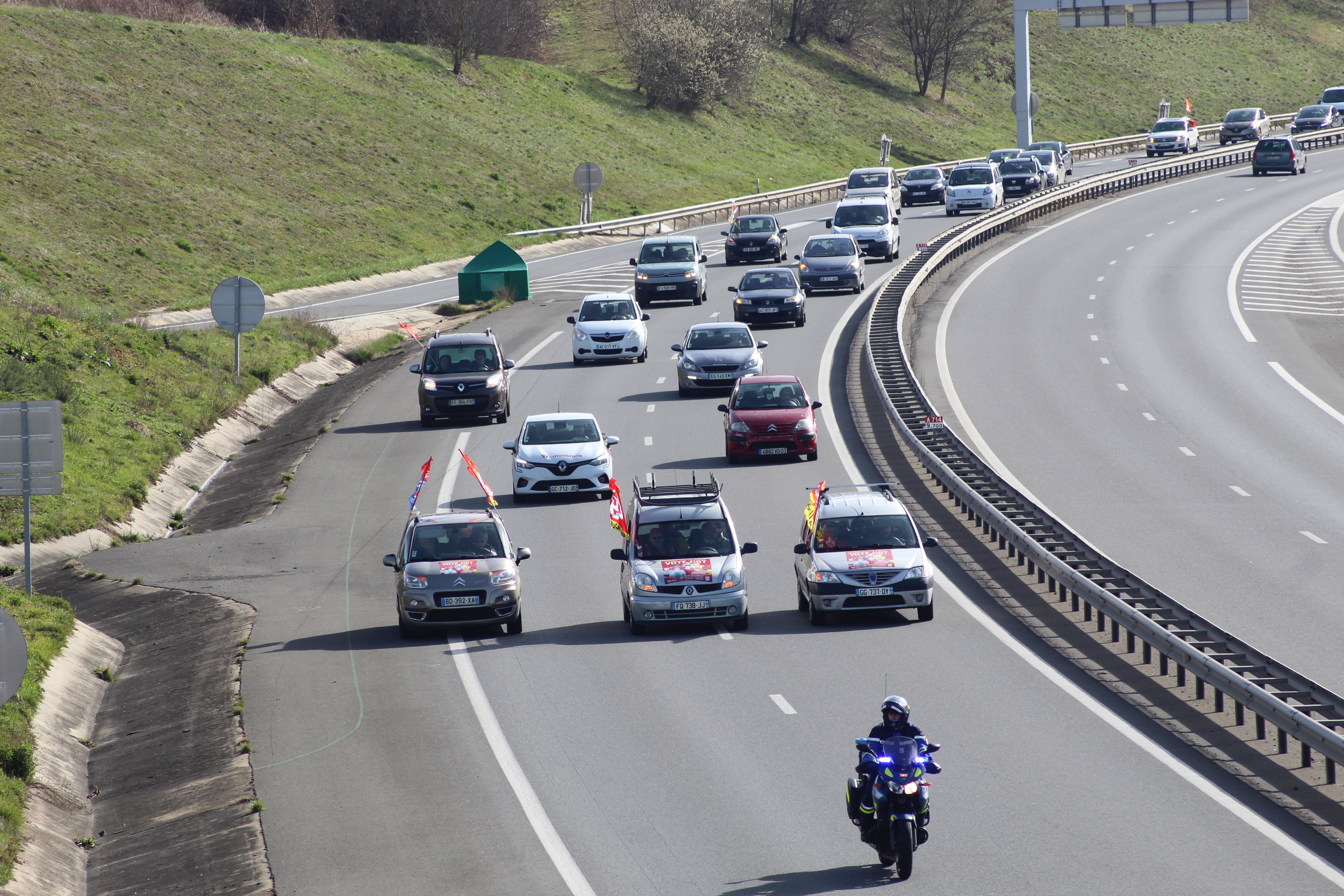 Op&eacute;ration escargot RN145 r&eacute;forme des retraites2.JPG (8.16 MB)