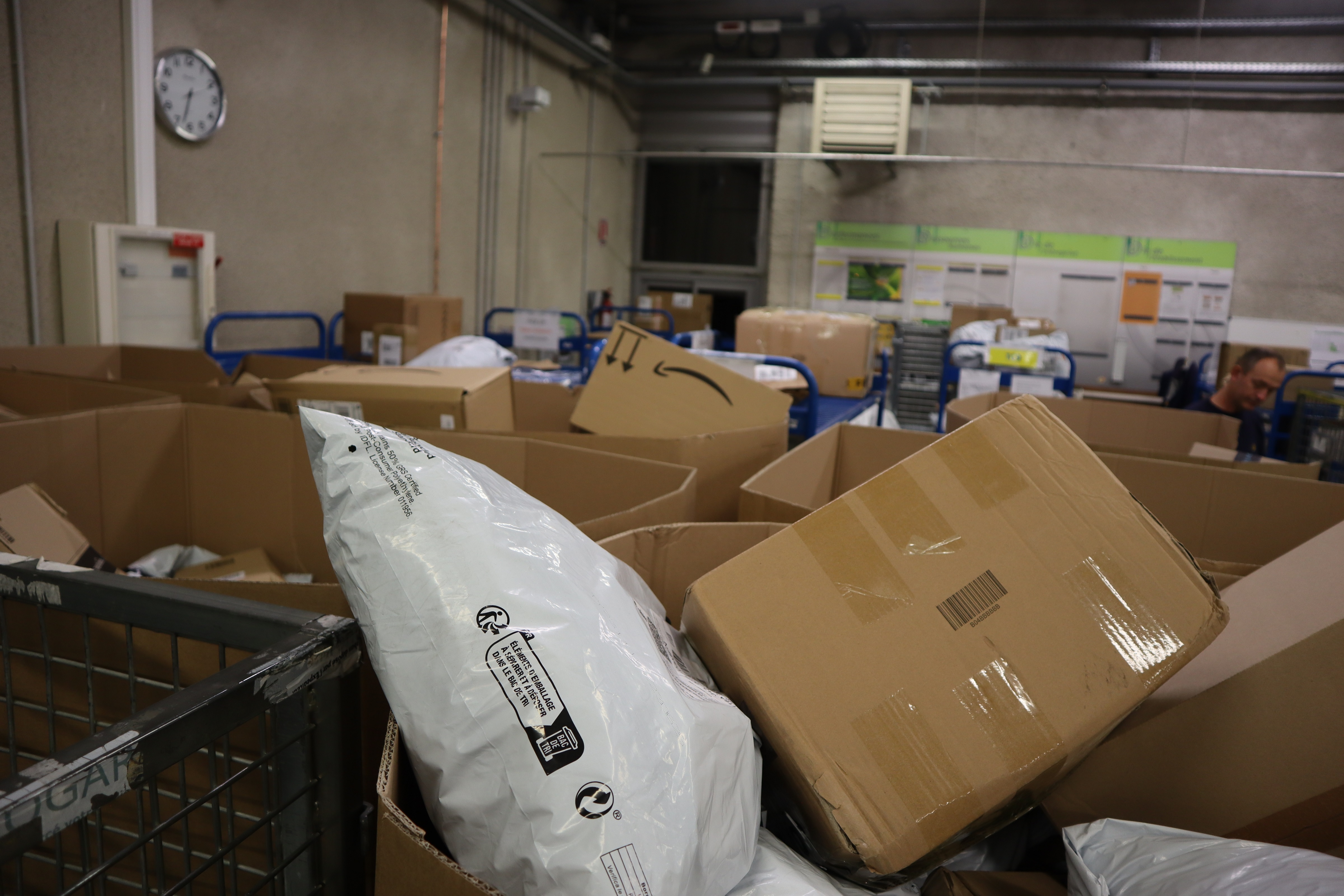 Reportage La Poste colis No&euml;l 2023 (6).JPG (2.62 MB)