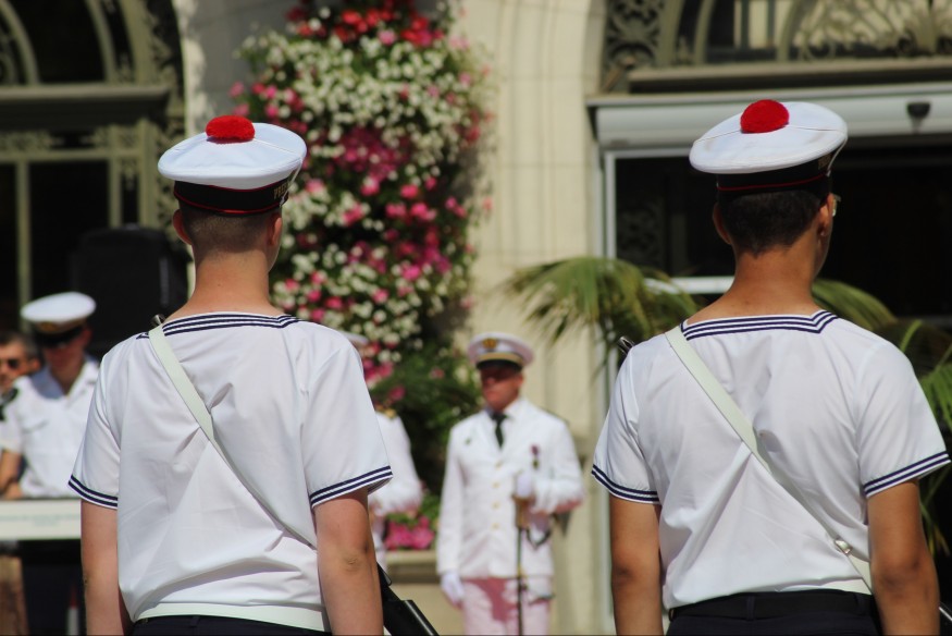 Les élèves de la préparation militaire marine de Montluçon ont reçu leurs insignes